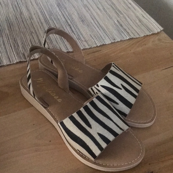 matisse easy flat sandal